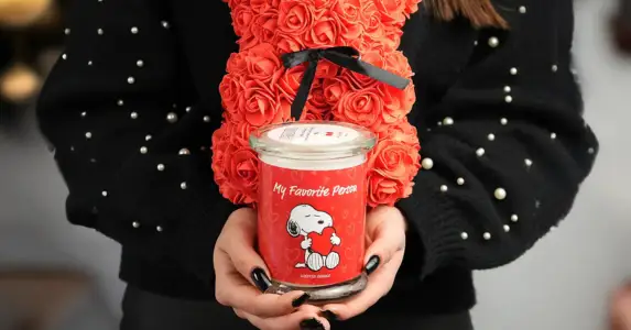 Unique and Affectionate Snoopy Peanuts Gifts for Your Loved One: Special Candles